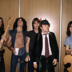 AC/DC