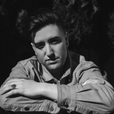 Logan Henderson