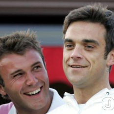 Robbie Williams And Jonathan Wilkes