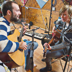 Pomplamoose