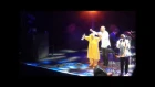 Halit Ergenc and Omara Portuondo singing Candela dancing together