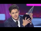 Niall Horan WINS New Artist Of The Year Award At 2017 AMAs