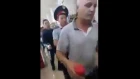 Мужчину в Темиртау вытолкали из магазина из за приезда премьер министра РК