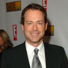 Greg Kinnear