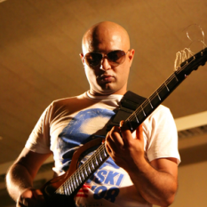 Ali Azmat