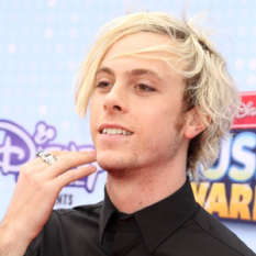 Riker Lynch