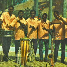 Kélétigui et ses Tambourinis