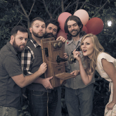 Nora Jane Struthers & The Party Line