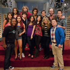 iCarly & Victorious Casts